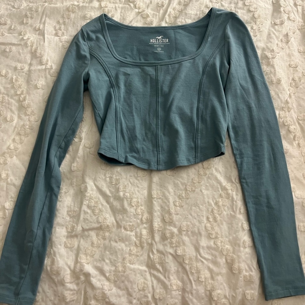 Hollister crop top
